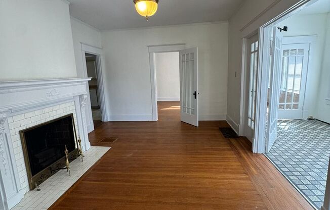 Wonderful 2 bed 2 bath in the heart of the Highlands