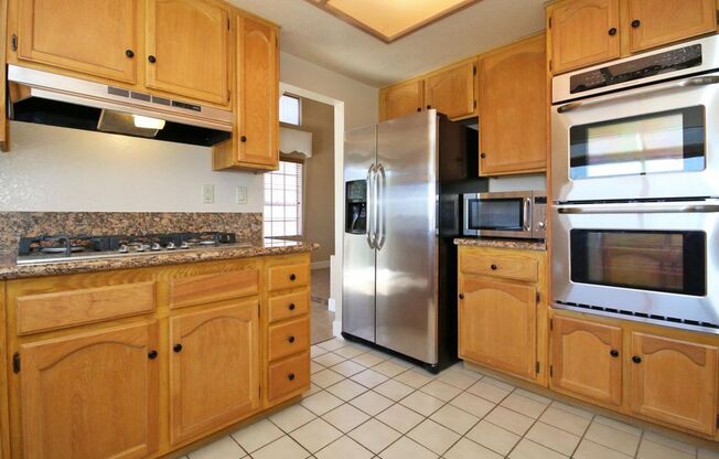 4 bedroom 3 bath home VIEW VIEW VIEW ~ Gated Community~Privacy