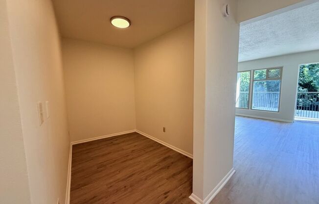 Studio, 1 bath, 534 sqft, $1,550, Unit 305