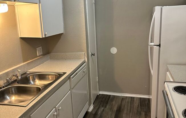 Welcome to The Lewiston Apartments in the Vibrant Heller Park Neighborhood!