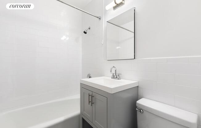 215 E 80 ST