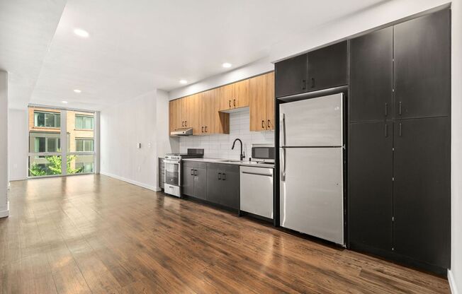 2 beds, 1 bath, 660 sqft, $2,850, Unit 311