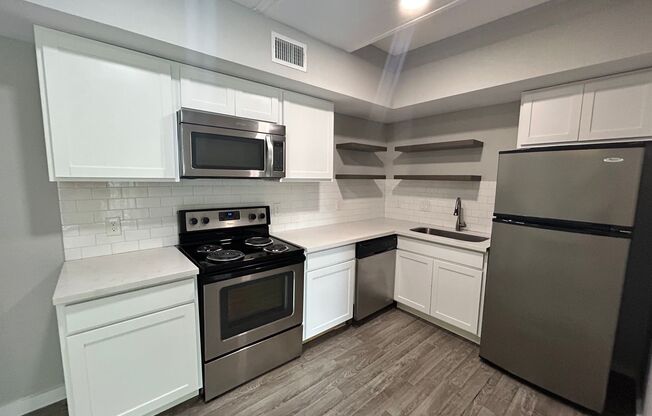 1 bed, 1 bath, 550 sqft, $1,245, Unit 202