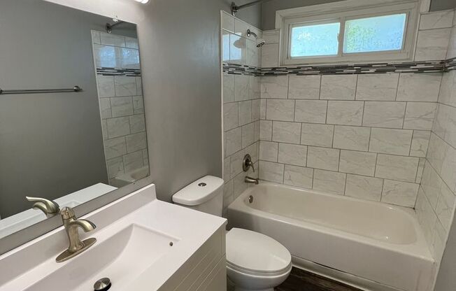 1 bed, 1 bath, $725, Unit 313 Apt 4