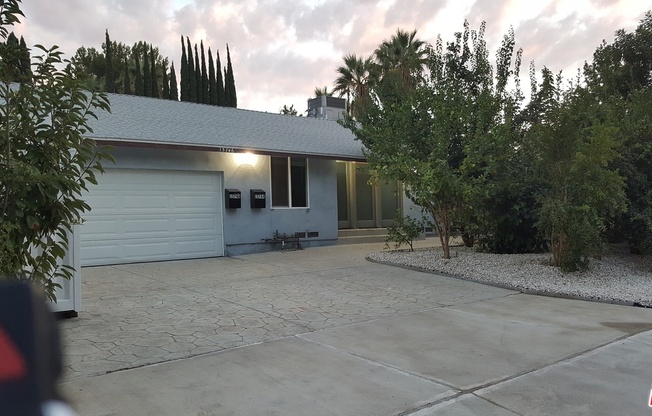 3 beds, 3.5 baths, 1,600 sqft, $3,495