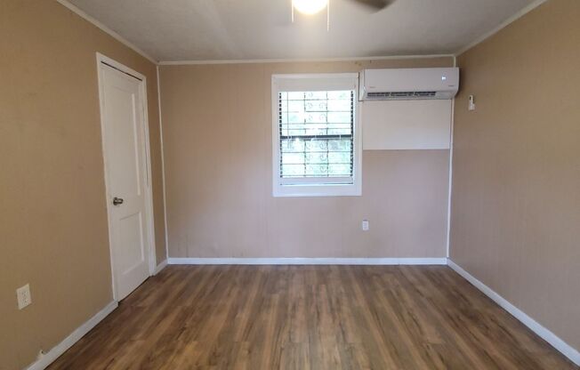 1 bed, 1 bath, $600