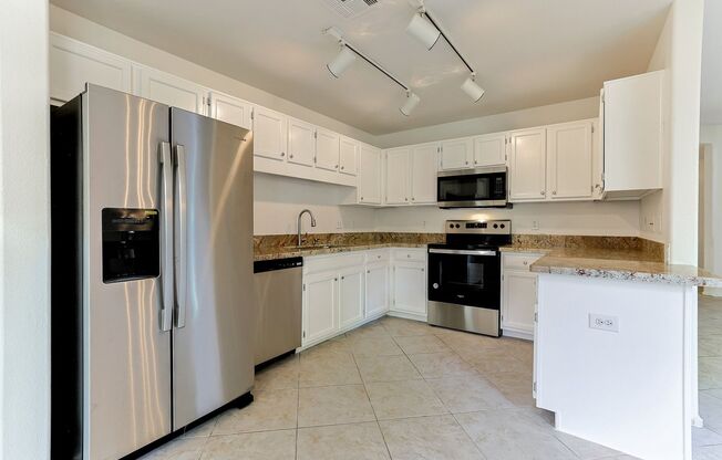 Best 'Villages North' Cul-de-sac 2 Bed 2 Bath Condo in North Scottsdale!