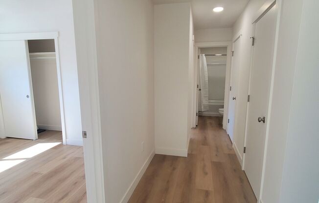 2 beds, 1 bath, 867 sqft, $2,995, Unit 102