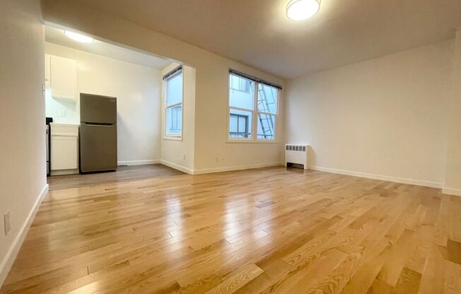 1685 Chestnut St. #201