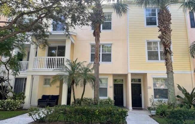 3 beds, 2.5 baths, $2,800, Unit # 207