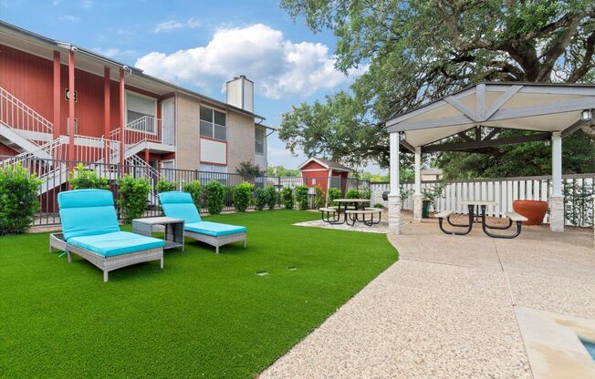 2 beds, 2 baths, $1,470, Unit D-7