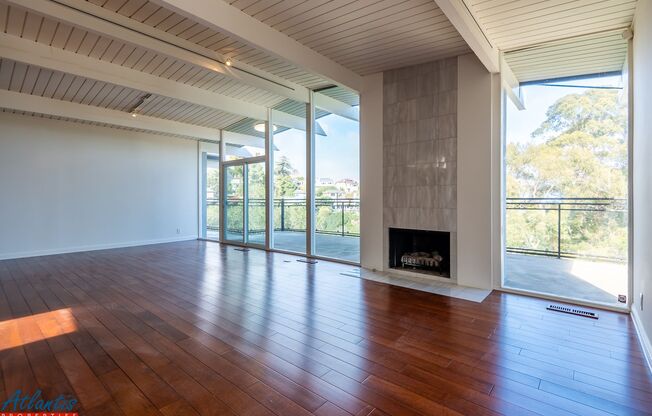 Stunning & Spacious Home | Panoramic Views