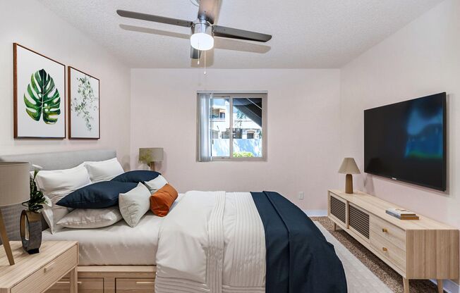 2 beds, 2 baths, 960 sqft, $1,558, Unit 201