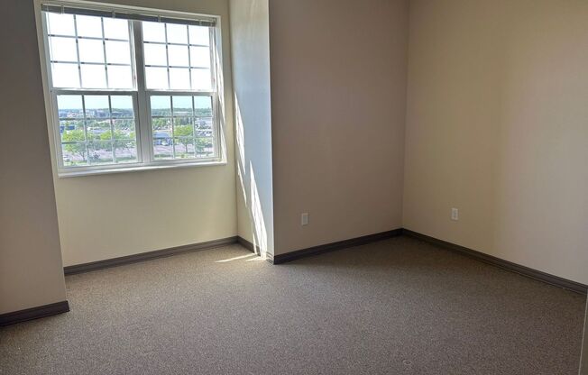 2 beds, 2 baths, 1,150 sqft, $1,935, Unit 5380300