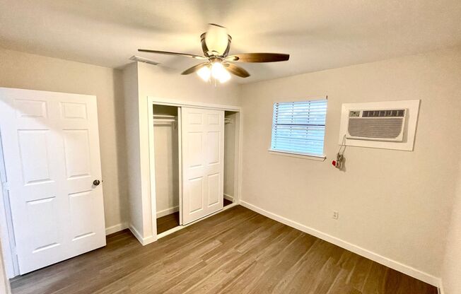 4 beds, 2 baths, 1,350 sqft, $3,100, Unit B