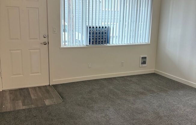 2 beds, 1 bath, 900 sqft, $1,495, Unit 41