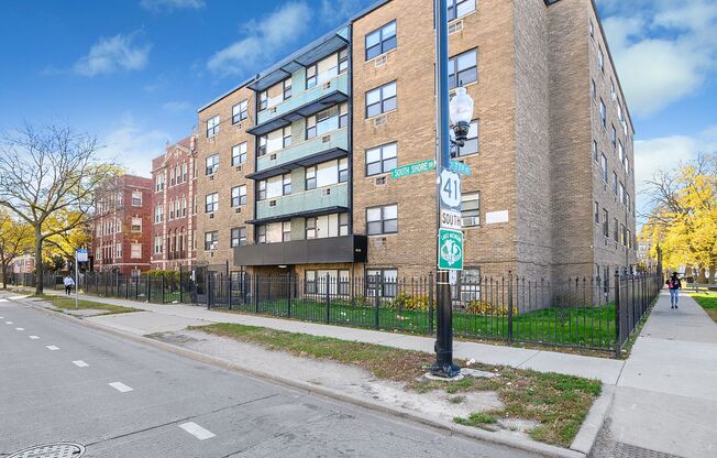 7700 South Shore