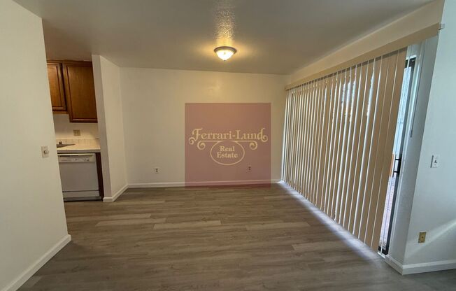 Move in special - 2 bedroom townhome in Sparks & pets welcome, by Reed Highschool - Kay DeAlba Property!!