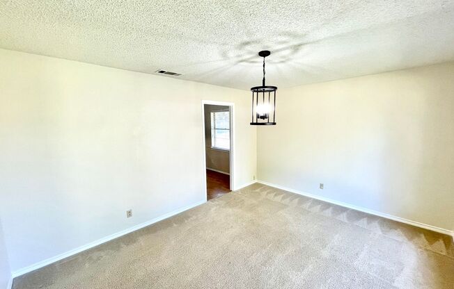 818 WORCESTER