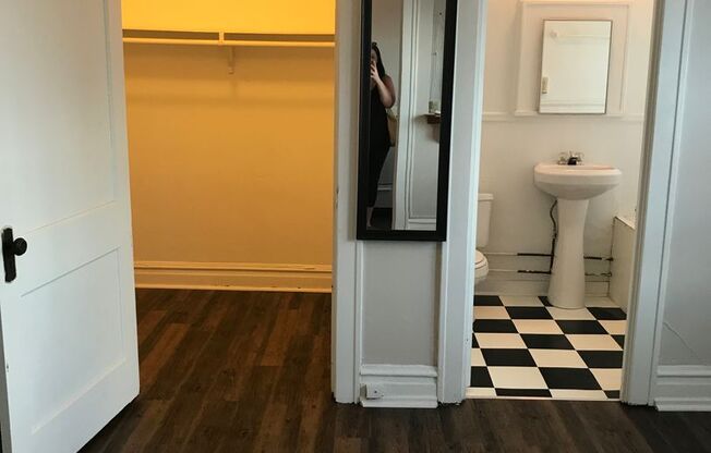 Studio, 1 bath, 375 sqft, $775, Unit 303