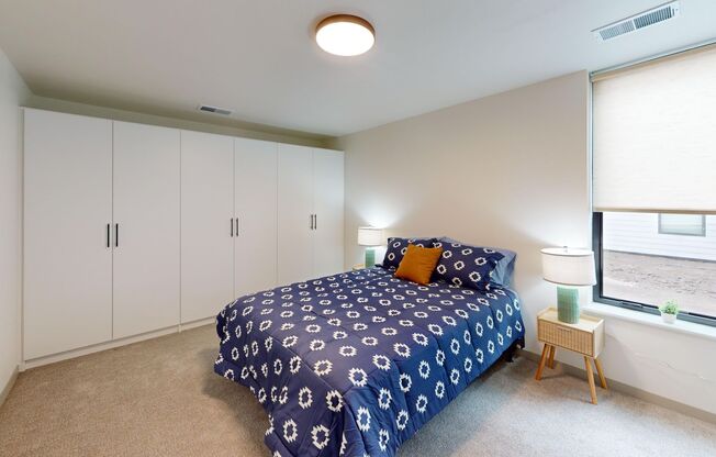 2 beds, 1 bath, 850 sqft, $1,145, Unit 1005-102 (Furnished)