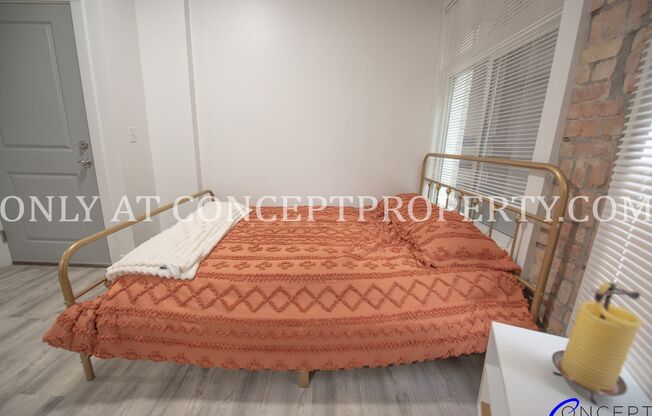 1 bed, 1 bath, 325 sqft, $1,125, Unit 2B