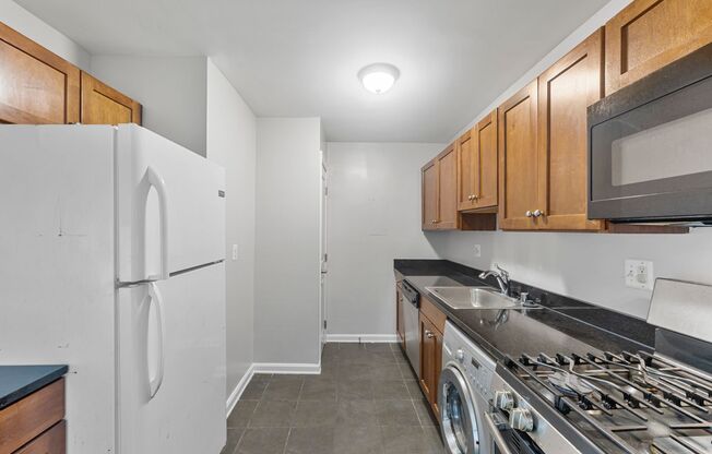 Newly Renovated Two Bedroom Condo! Parking!