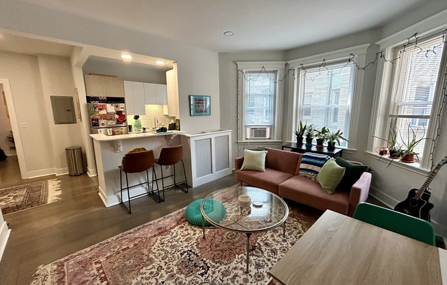 1 bed, 1 bath, 800 sqft, $3,100, Unit 8