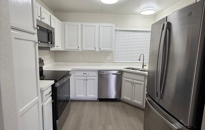 2 beds, 2 baths, $2,250, Unit #2098
