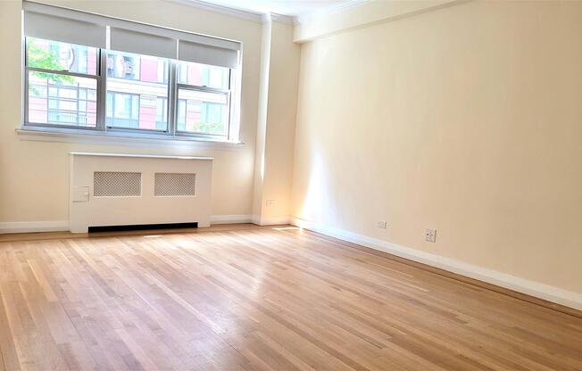 3 beds, 3 baths, 1,438 sqft, $8,500, Unit 5F