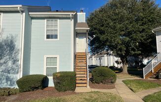 Sunny and Bright Virginia Beach Apartment