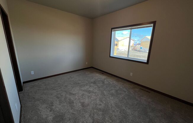 750 PR AVE