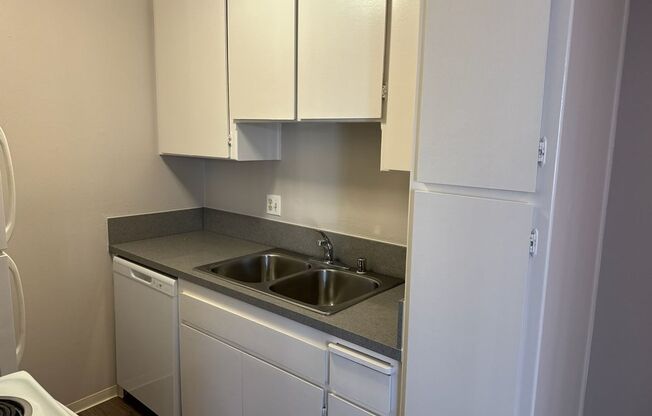 KER-1067-REED AVE