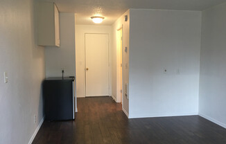 Studio, 1 bath, 300 sqft, $750