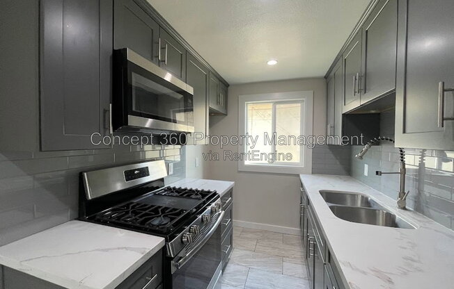 2 beds, 2 baths, 700 sqft, $2,295, Unit 13