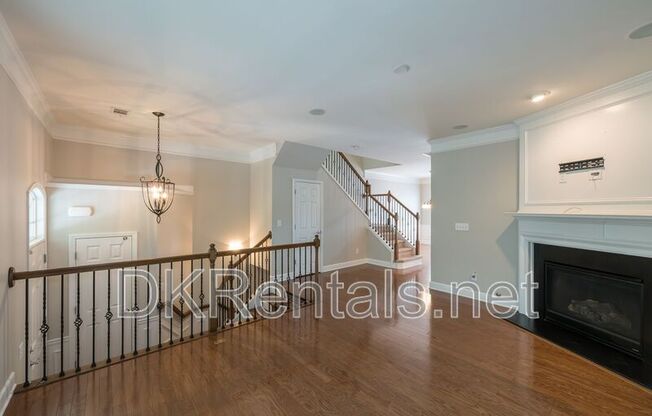 2315 LIMEHURST DR NE