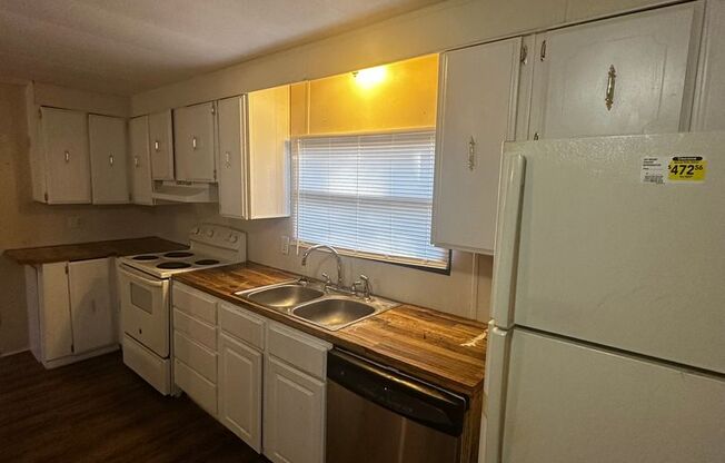 2 beds, 2 baths, $725