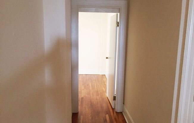 2 beds, 2 baths, 775 sqft, $1,875, Unit 610