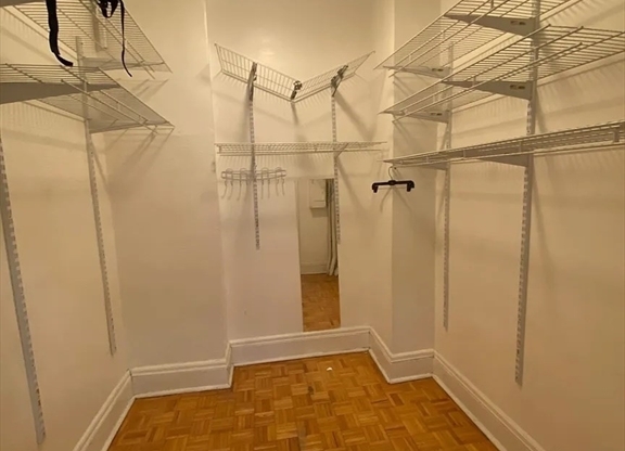 Studio, 1 bath, 500 sqft, $2,600, Unit 4E