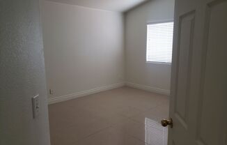 3 beds, 2 baths, $1,700