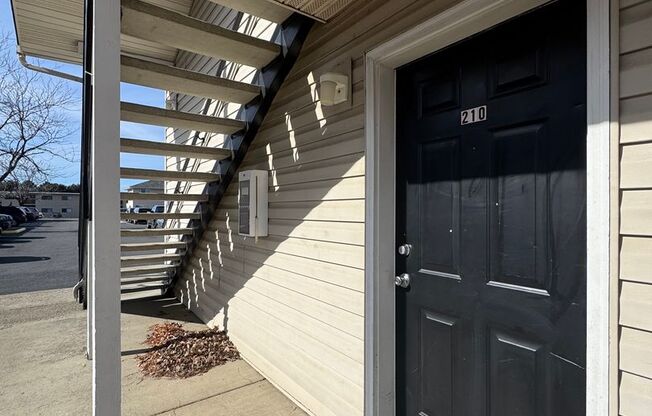 1 bed, 1 bath, $1,114, Unit 210