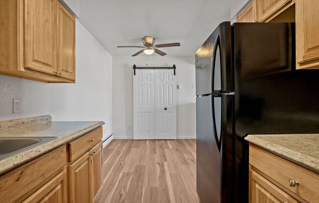 Bright 2 Bedroom Apartment – Prime Location!