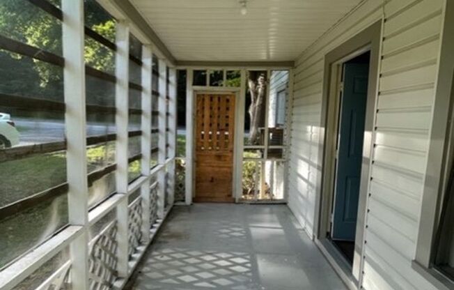 Adorable 2 bedroom 1 bath home . Located in Gastonia