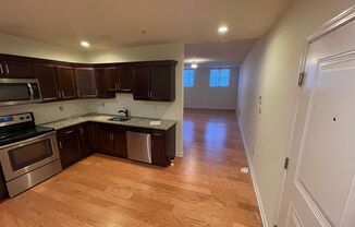 1 bed, 1 bath, 1,022 sqft, $1,650, Unit Apt 310