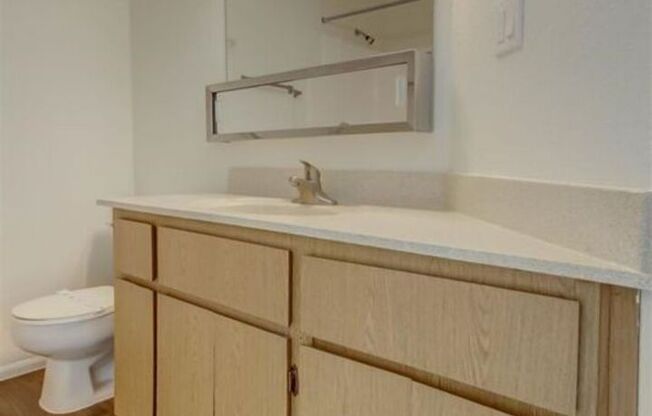 2 beds, 2 baths, 984 sqft, $1,500, Unit 207