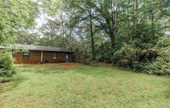 1182 WHIT DAVIS RD