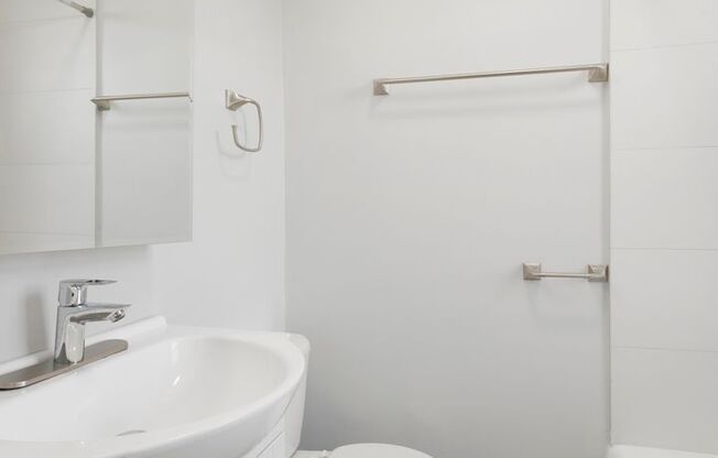 1 bed, 1 bath, 396 sqft, $1,800, Unit 5A