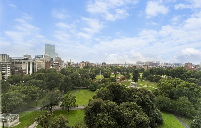 3 beds, 2 baths, 1,430 sqft, $7,600, Unit 1501