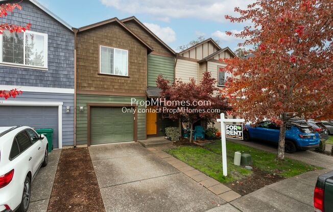 Charming Townhome In Beaverton! Available in Jan 2025!