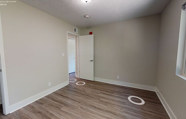 2 beds, 1 bath, $1,150, Unit #16